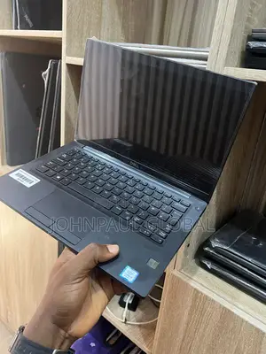 Laptop Dell Latitude 7390 8GB Intel Core i5 SSD 256GB