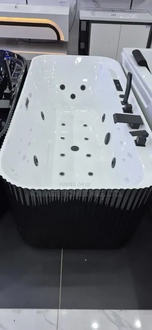 Jacuzzi Wit Tap Single Head 01