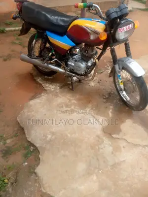 Bajaj Boxer 2020 Red