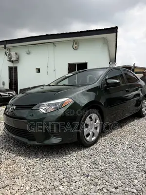 Toyota Corolla LE 4dr Sedan (1.8L 4cyl CVT) 2015