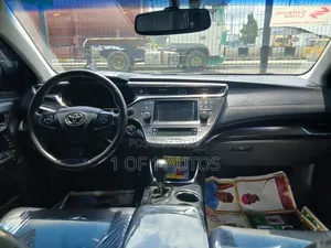 Toyota Avalon Limited Sedan FWD (3.5L 6cyl 6A) 2013 Gray