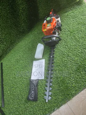 Reto Hedge Trimmer