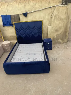 4.5 by 6 Solid Padded Bedframe With 1 Bedside Drawer