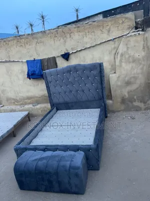 4 and Half by Upholstery Bed With a Super Soft Ottoman