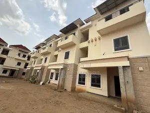 4bdrm Townhouse/Terrace in Shafa, Lugbe District for sale