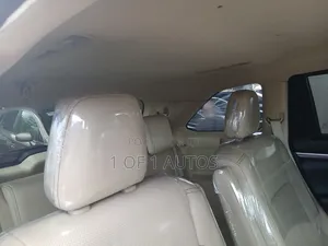 Toyota Highlander Limited 4x4 V6 (3.5L 6cyl 8A) 2017 Maroon