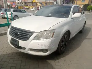 Toyota Avalon 2008 White