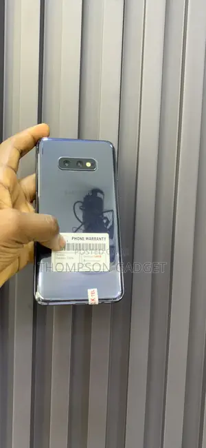 Samsung Galaxy S10e 128 GB Blue