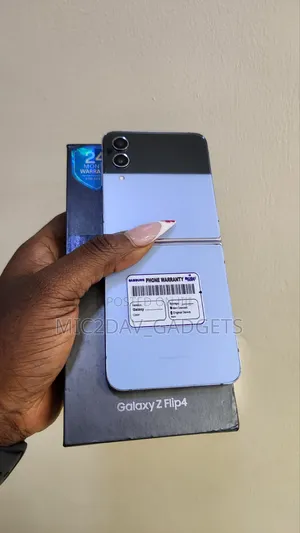 Samsung Galaxy Z Flip4 256 GB Blue