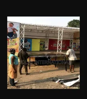 Mobile Display Stage