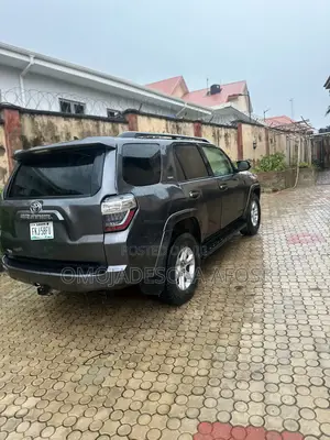 Toyota 4-Runner 2017 Gray