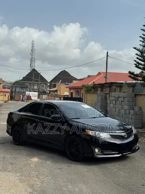 Toyota Camry SE V6 4dr Sedan (3.5L 6cyl 6A) 2012 Black