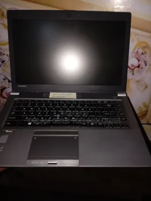 New Laptop Toshiba C40 16GB Intel Core i7 SSD 256GB