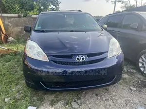 Toyota Sienna LE AWD 2006 Blue