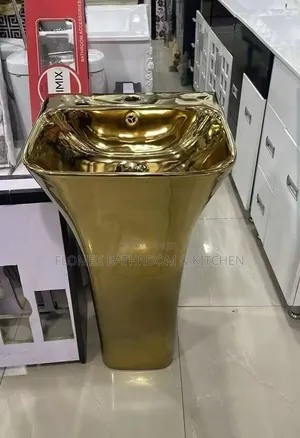 Stunning Metallic Gold Free-Standing Pillar Basin for Royal Bathrooms