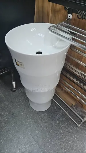 Unique Tiered Pedestal Wash Basin – Modern White Ceramic Design