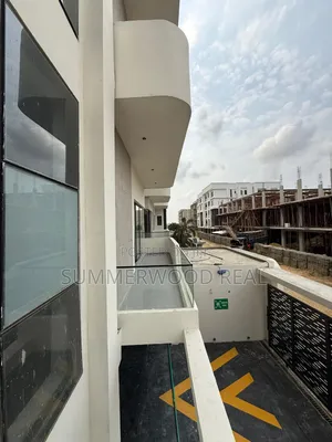 2bdrm Apartment in Brum Heights 7, Lekki Phase 1 for sale