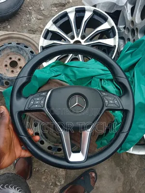 Mercedes Benz Steering Wheel C300, Glk350, E350, Ml350 Etc