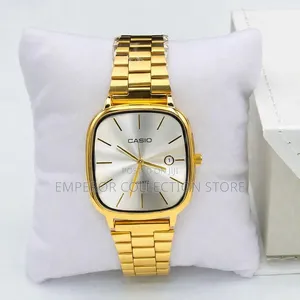 Casio Wristwatch + Free Box