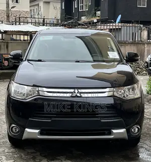 Mitsubishi Outlander SE 4dr SUV (2.4L 4cyl CVT) 2015 Black
