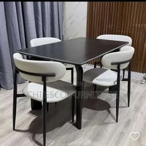 Marble Dinning Set by 4 Seater