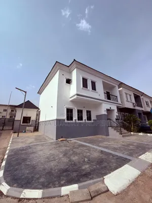 5bdrm Duplex in Around Nizamiya, Idu for sale