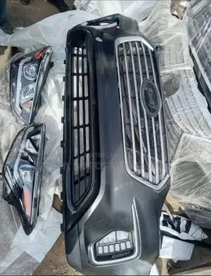Hyundai Grand Santafe 2018 Complete Bumper With Headlights Available