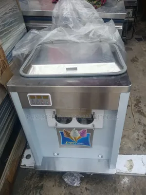 Table Top Soft Ice Cream Machine (3 Nozzles)