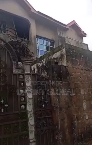 18bdrm Block of Flats in In Estate, Alakuko for sale
