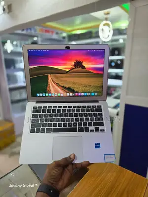 Laptop Apple MacBook Air 2017 8GB Intel Core i5 SSD 128GB