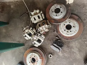 Caliper and Brake Disc Ford Edge 013