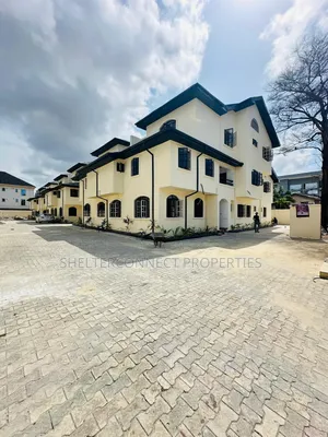 1bdrm Apartment in Victoria Island Extension for rent