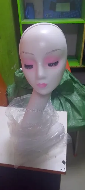 Female White Plastic Long Neck Mannequin Head