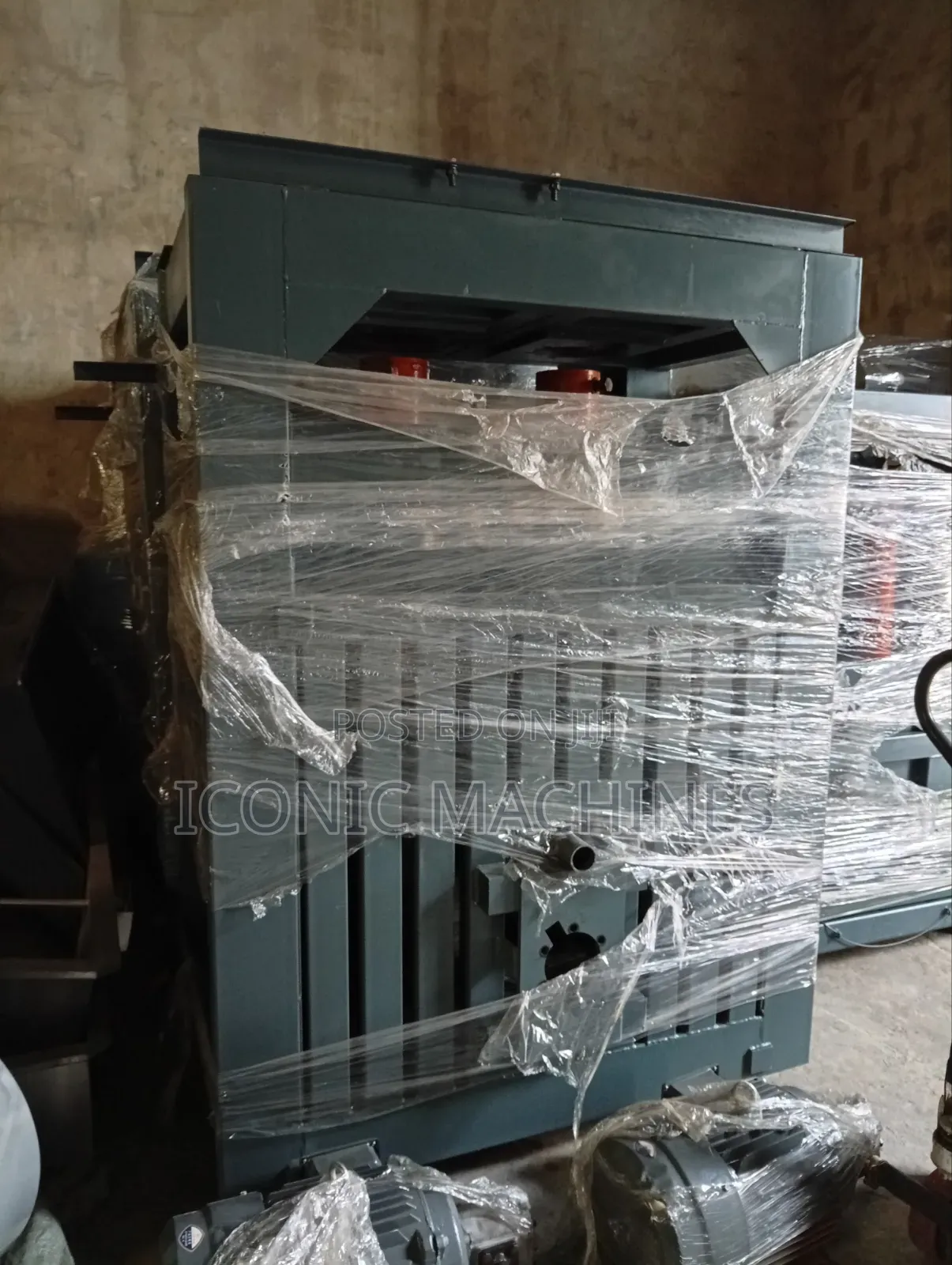 40 Ton Bailing Machine