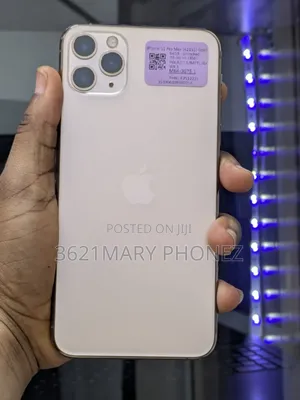 Apple iPhone 11 Pro Max 64 GB Gold