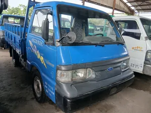 2000 Ford Truck