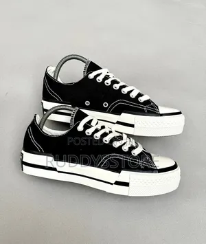 Classic Street Canvas Sneakers (Black/White) / Buy One Get a Free Sock