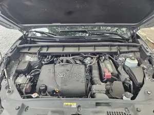 Toyota Highlander 2022 Silver