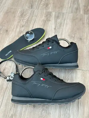 High Quality Luxury Tommy Hilfiger Sneakers