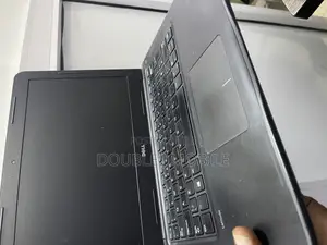 Laptop Dell Latitude 3380 8GB Intel Core i3 HDD 500GB