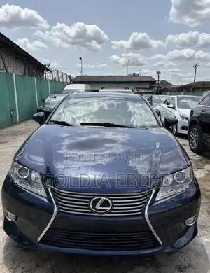Lexus ES 2013 Blue
