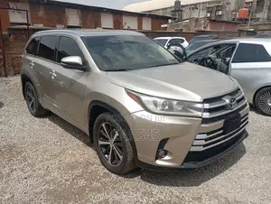 Toyota Highlander 2014 Gold