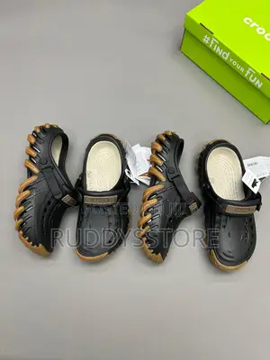 Crocs Echo Clog – Bold Streetwear Comfort With Modern Sculpted Desig