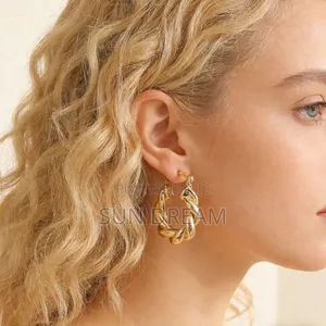 Trending Earrings Women Earrings Lady Ring Earring