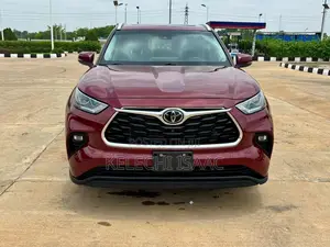 Toyota Highlander Platinum 2021 Red