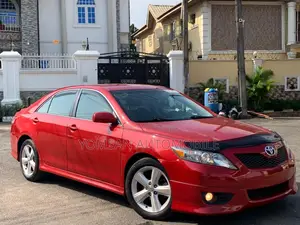 Toyota Camry SE 4dr Sedan (2.5L 4cyl 6AM) 2010 Red