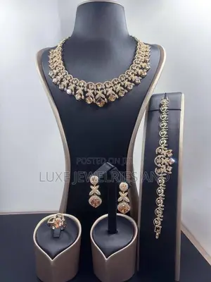 High Quality Stylish Costume Necklace (Swipe to See Lovely Designs)