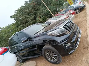 Toyota Land Cruiser Prado 2.7 2018 Black