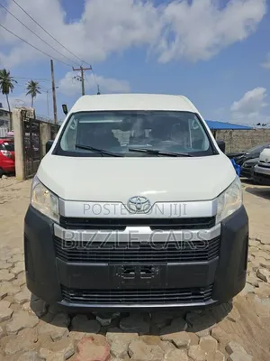 Toyota HiAce 2020 White
