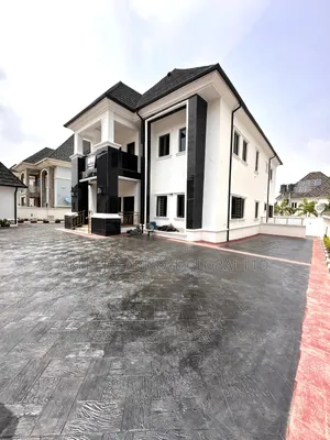 5bdrm Duplex in Gwarinpa Extension, for sale
